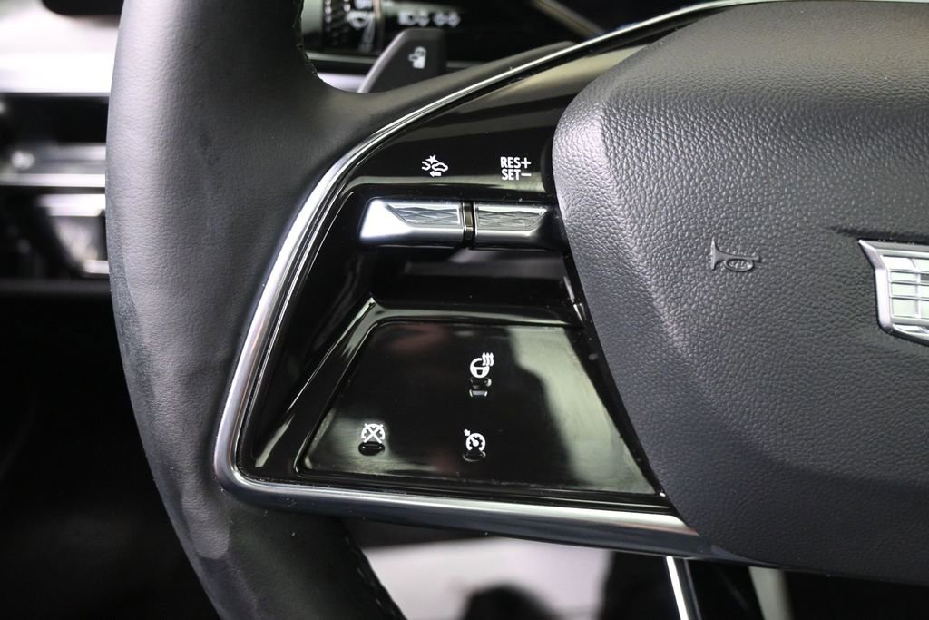 Used 2024 Cadillac Lyriq Sport RWD image 22