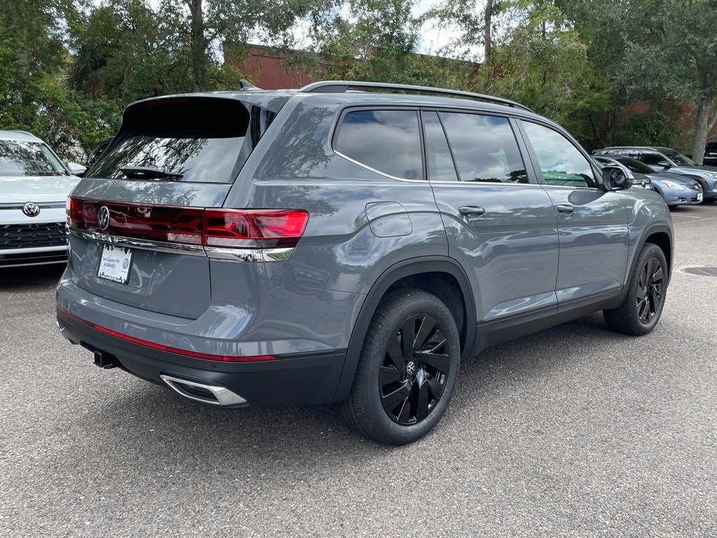 New 2026 Volkswagen Atlas SE image 3