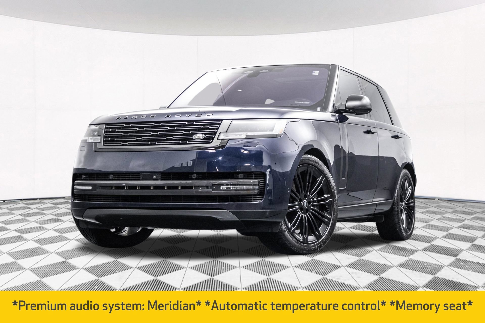 Used 2023 Land Rover Range Rover SE AWD/4WD image 2