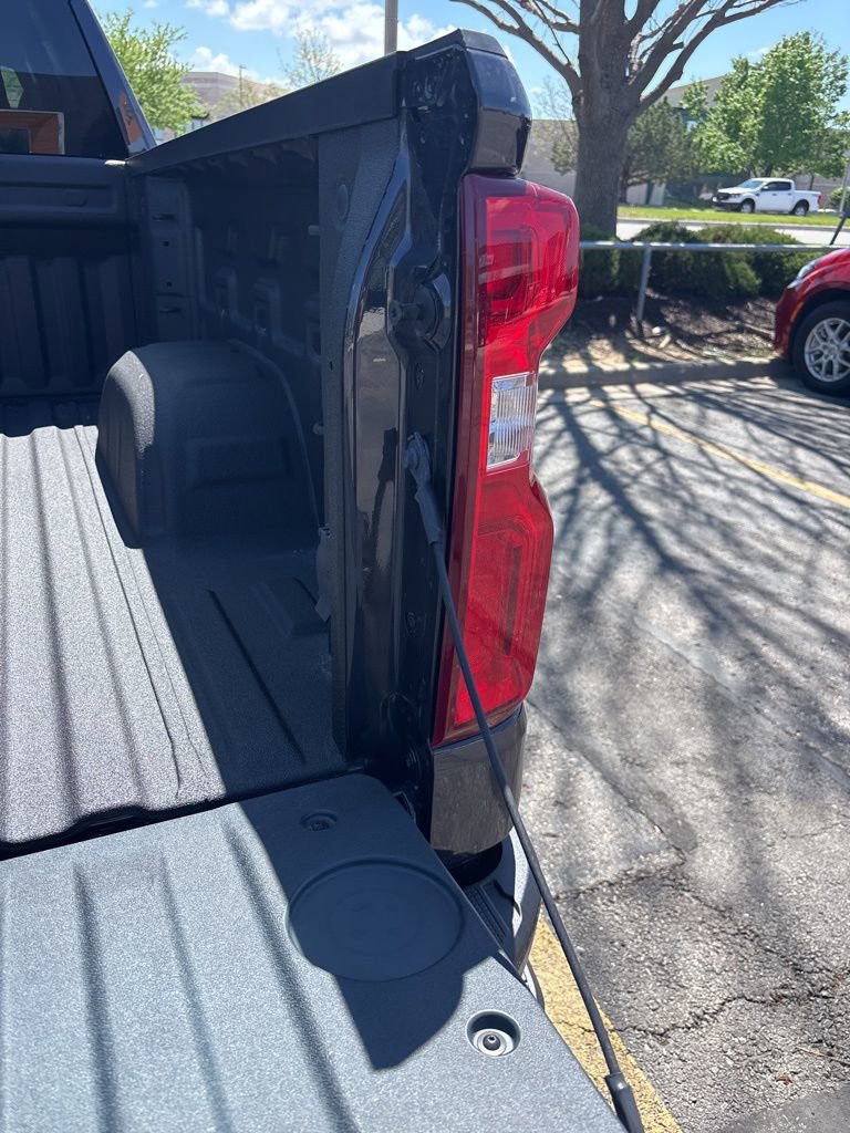 Used 2024 Chevrolet Silverado 1500 RST image 18