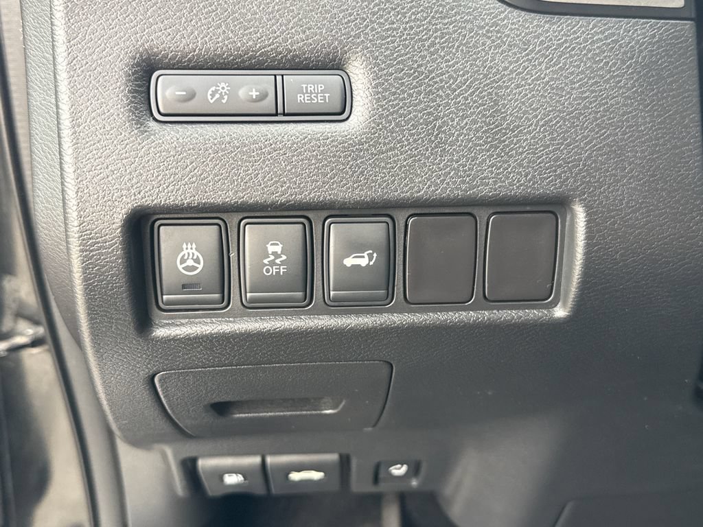 Used 2016 Nissan Murano Platinum w/ Platinum Technology Package FWD image 15