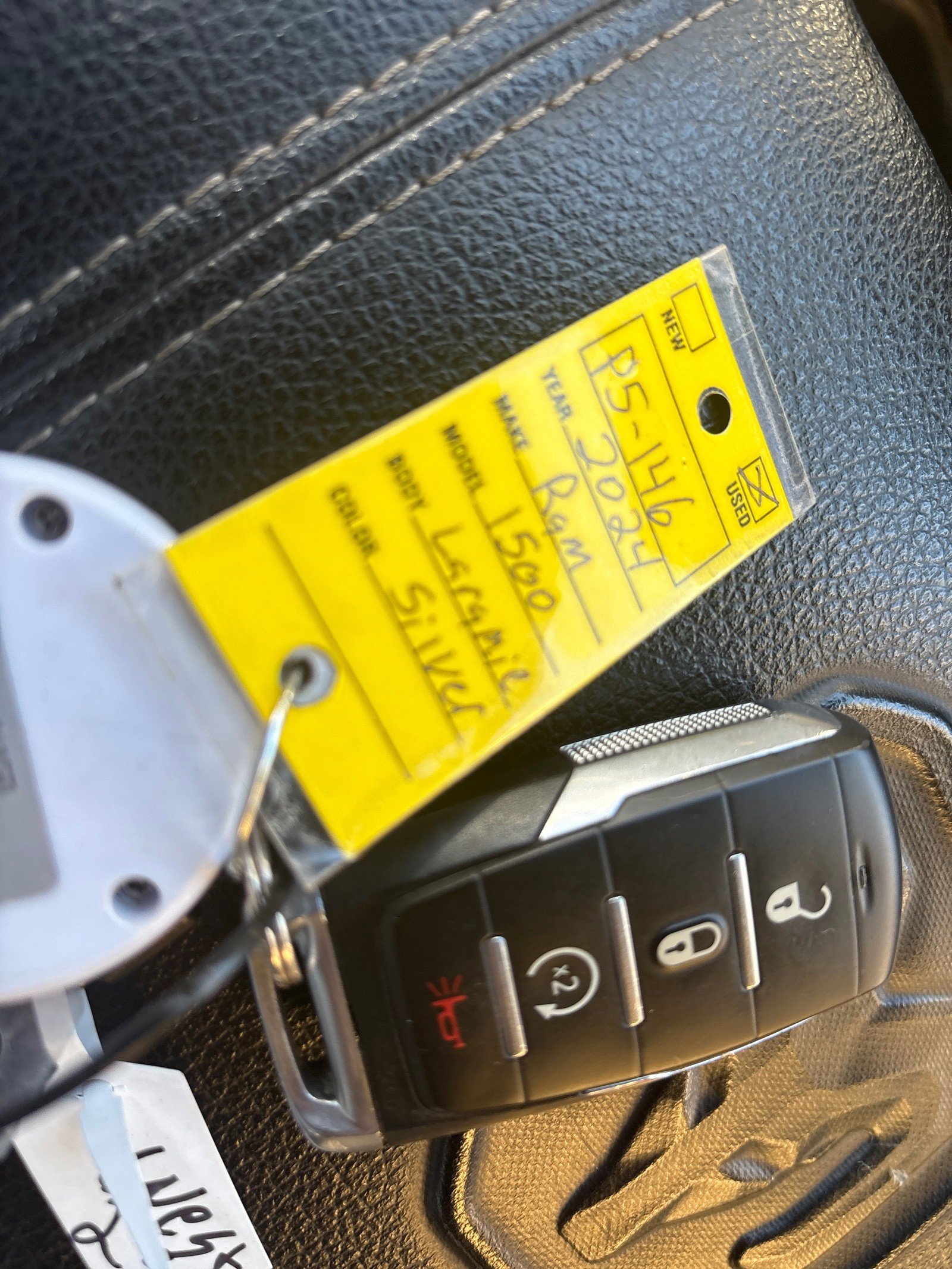 Used 2024 RAM 1500 Laramie image 24