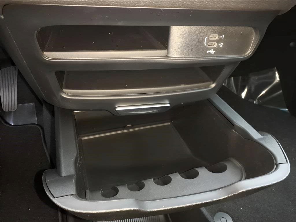 New 2026 Chrysler Pacifica Select w/ S Appearance Package AWD/4WD image 12