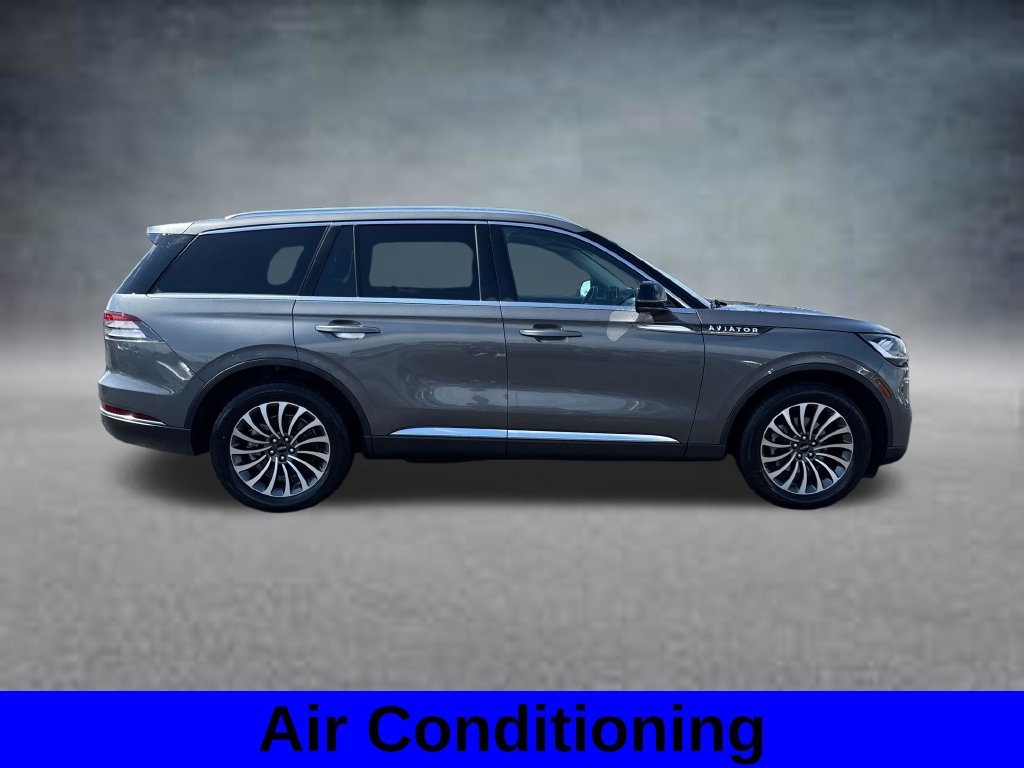 Used 2023 Lincoln Aviator AWD w/ Premium Package image 5