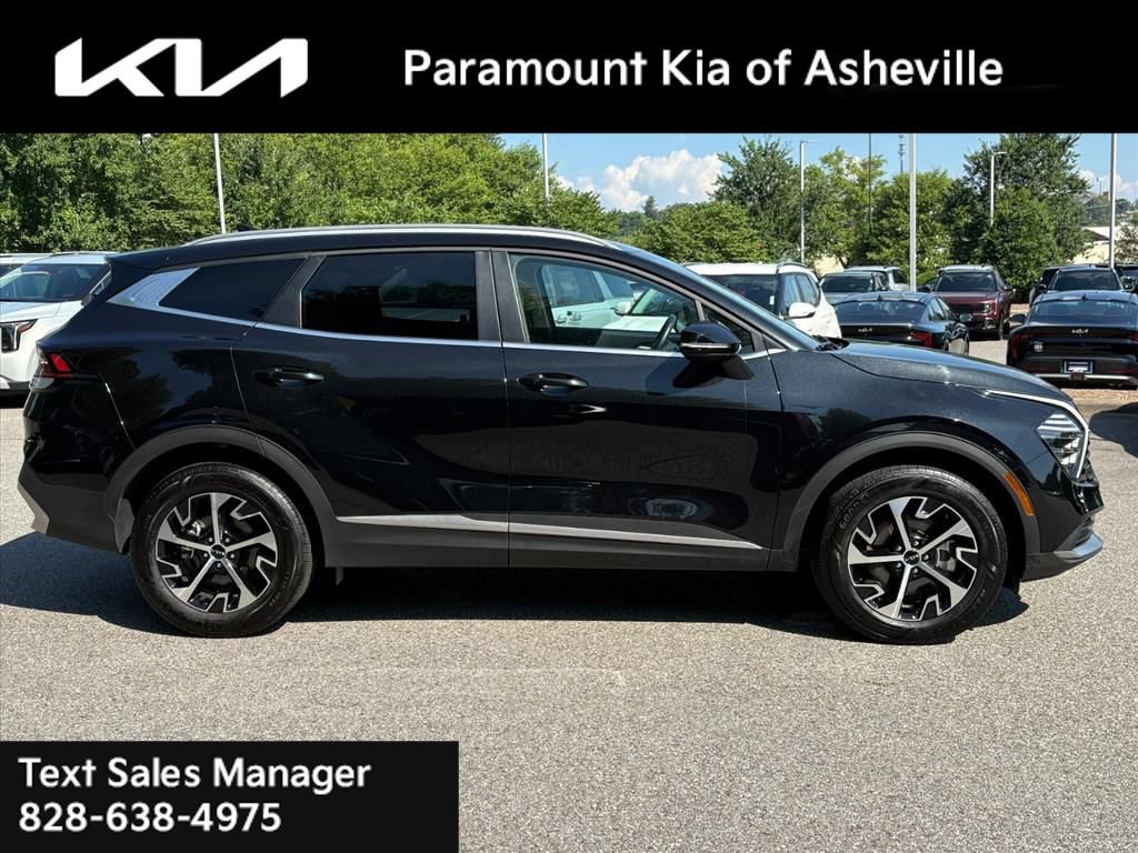 Certified 2025 Kia Sportage EX AWD/4WD image 6