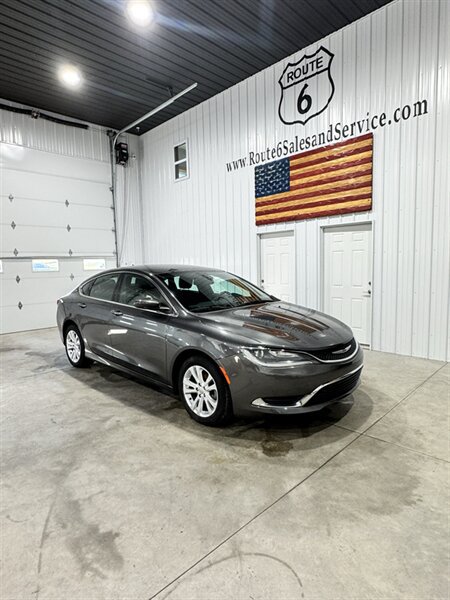 Used 2015 Chrysler 200 Limited w/ Convenience Group