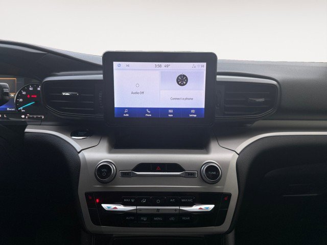 Used 2024 Ford Explorer XLT image 6