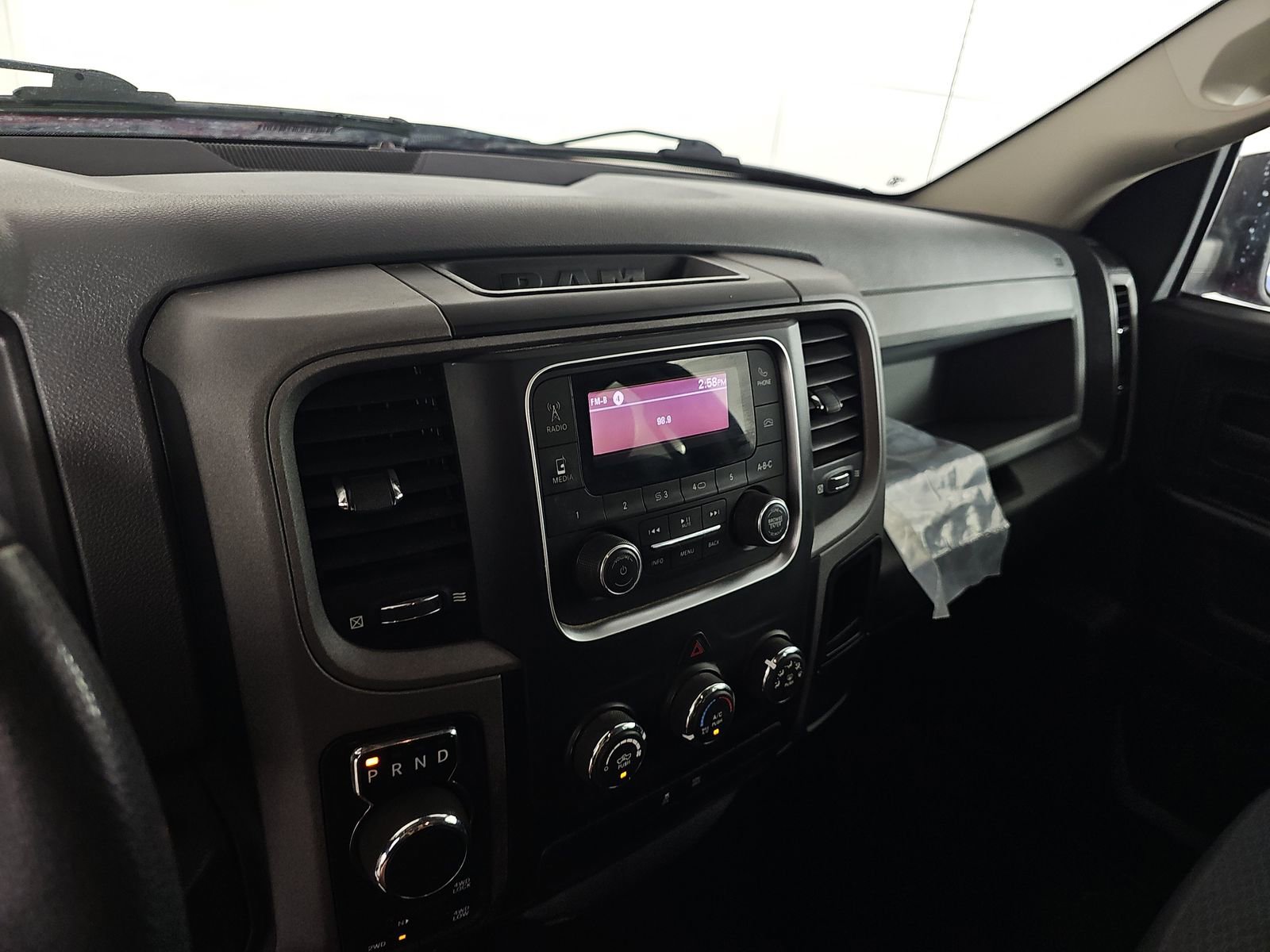 Used 2019 RAM 1500 Express AWD/4WD image 16
