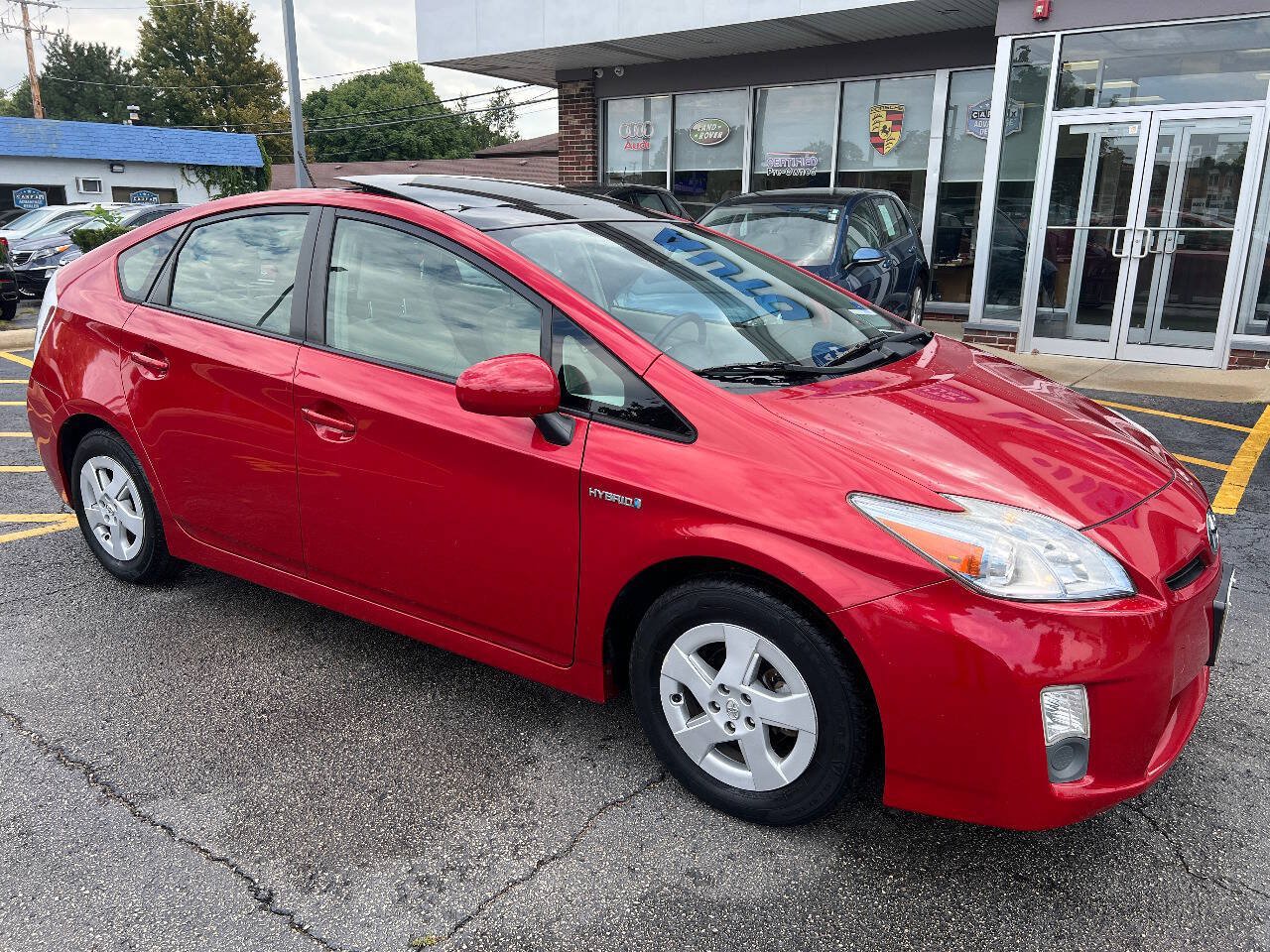 Used 2010 Toyota Prius Four w/ Solar Roof Pkg FWD image 4