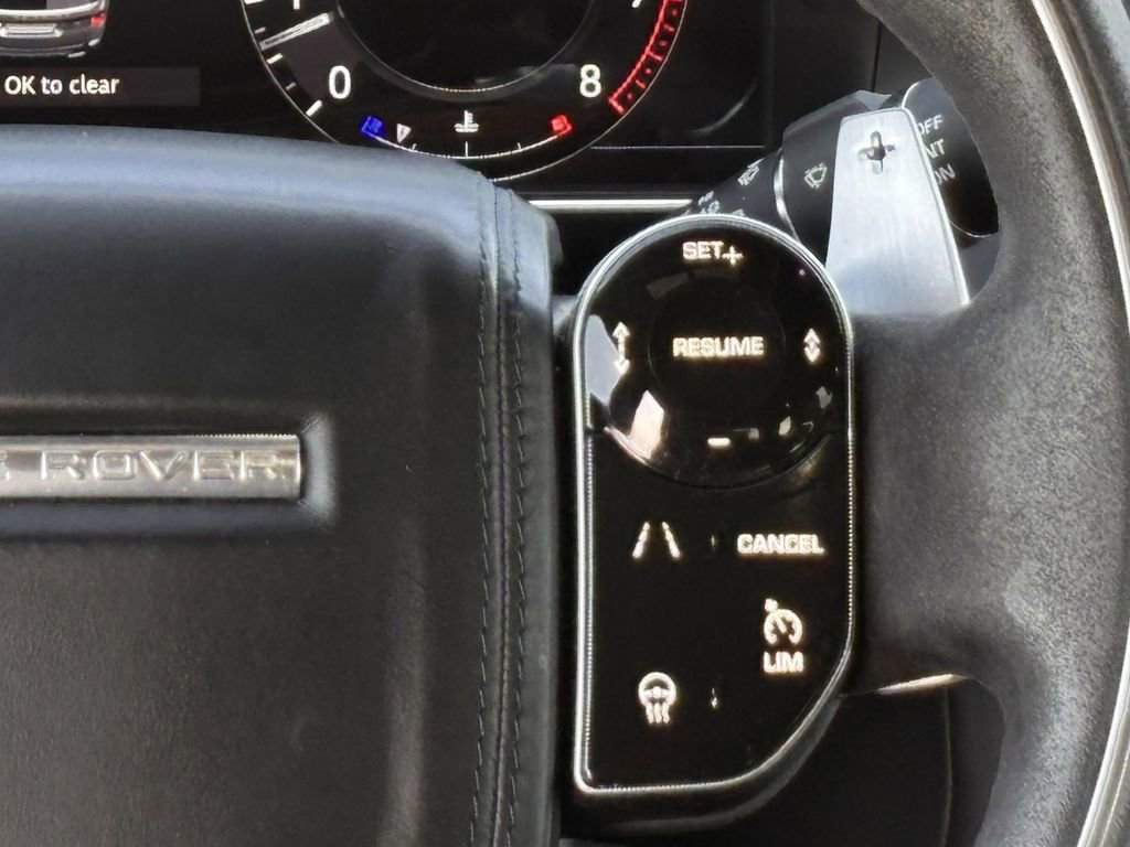 Used 2021 Land Rover Range Rover Sport HST image 12