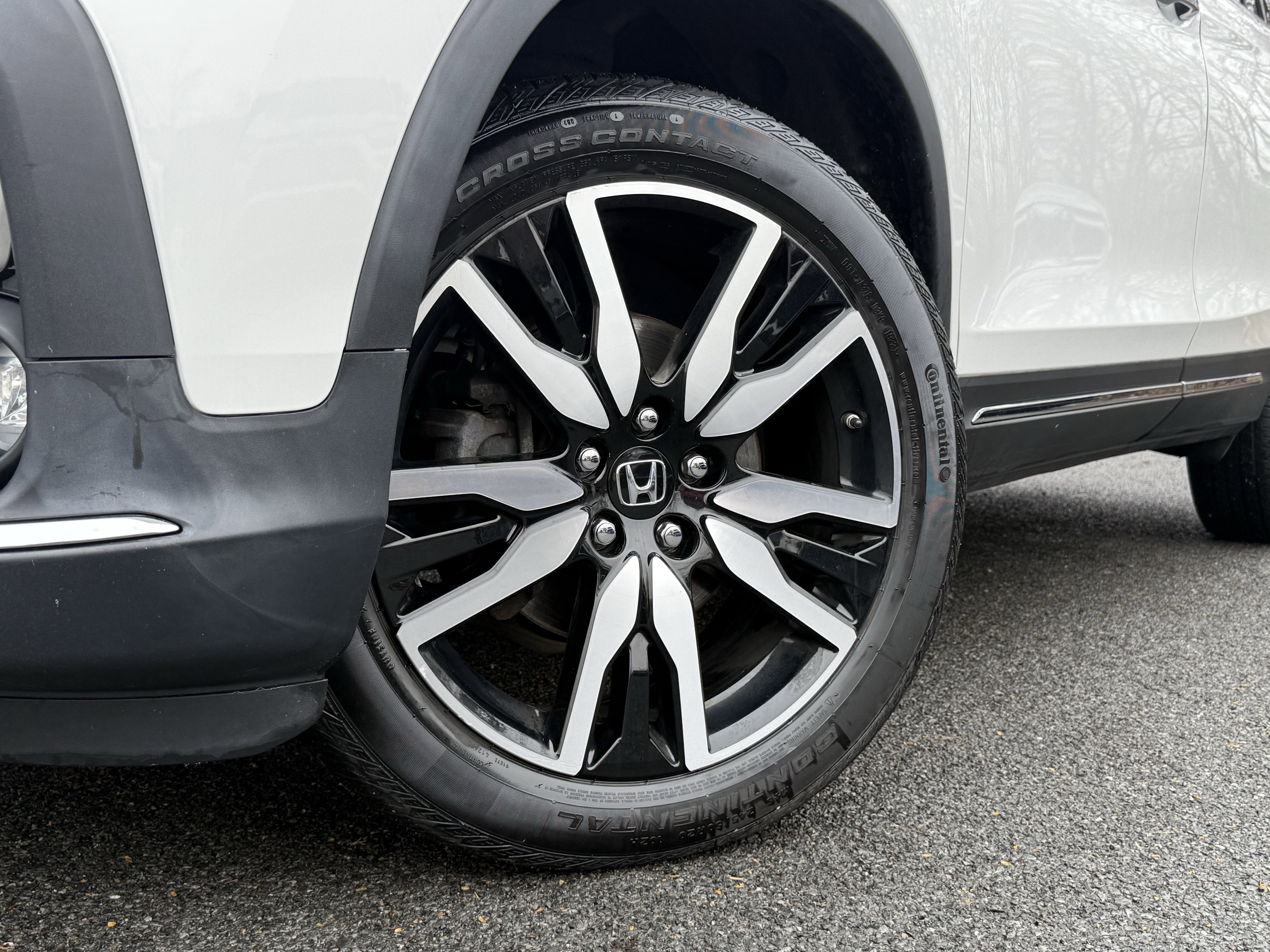 Used 2020 Honda Pilot Touring image 8