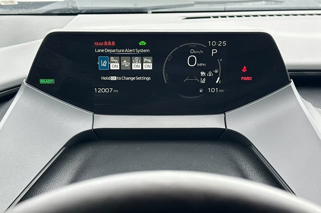 Used 2025 Toyota Prius XLE FWD image 29