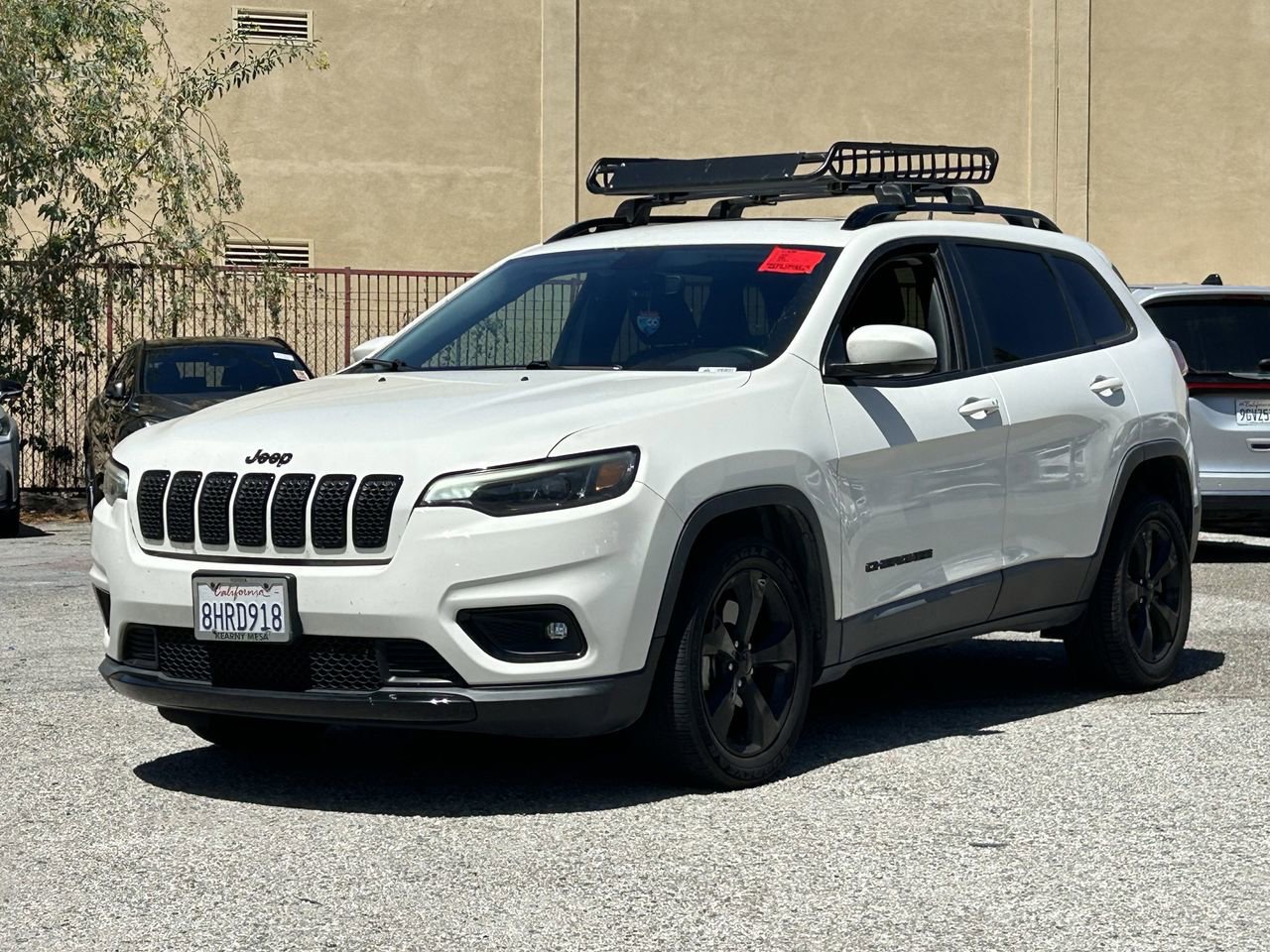 Used 2019 Jeep Cherokee Latitude Plus FWD image 2