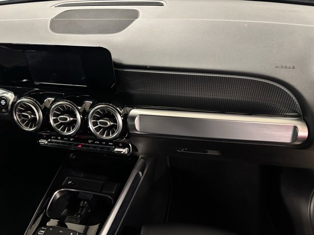 Used 2021 Mercedes-Benz GLB 250 image 20