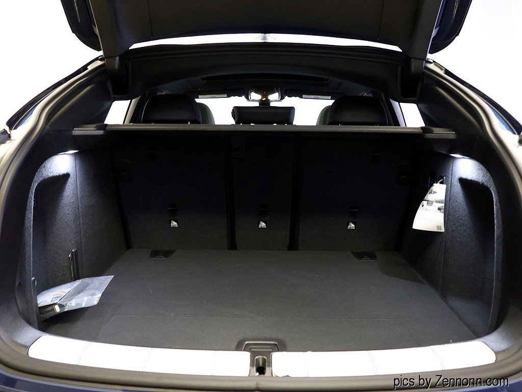 Used 2025 BMW X4 xDrive30i w/ Premium Package image 32