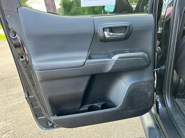 Used 2022 Toyota Tacoma 4x4 Double Cab image 13