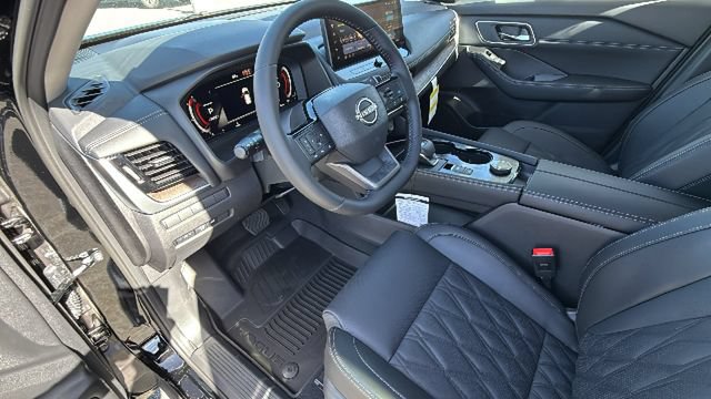 New 2026 Nissan Rogue Platinum AWD/4WD image 10