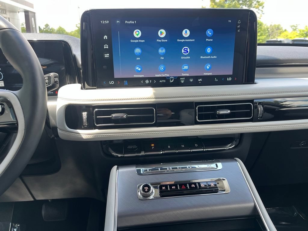 Used 2026 Lincoln Aviator AWD image 31