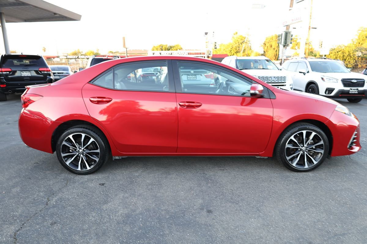 Used 2017 Toyota Corolla SE FWD image 8