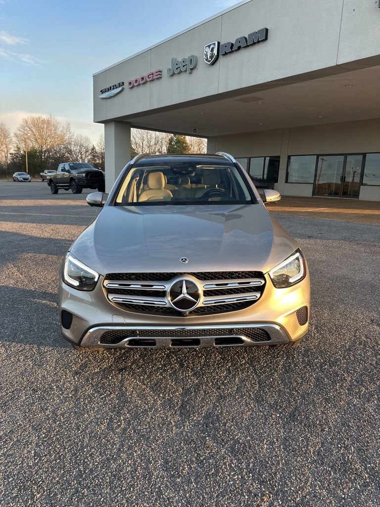 Used 2022 Mercedes-Benz GLC 300 4MATIC image 2