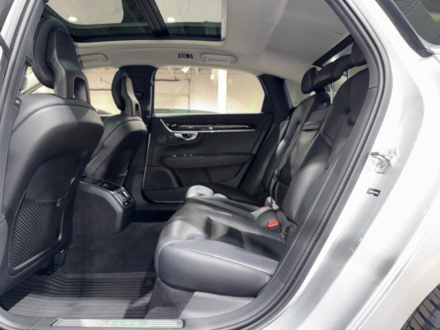 Used 2018 Volvo S90 T5 Momentum w/ Convenience Package image 13