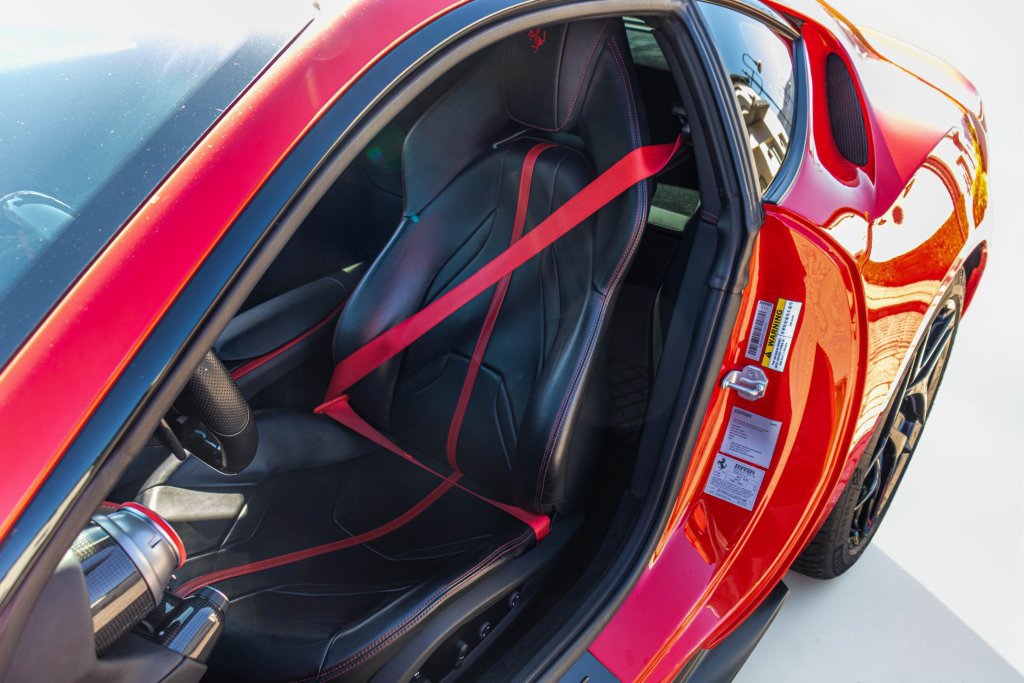 Certified 2018 Ferrari 812 Superfast RWD image 6