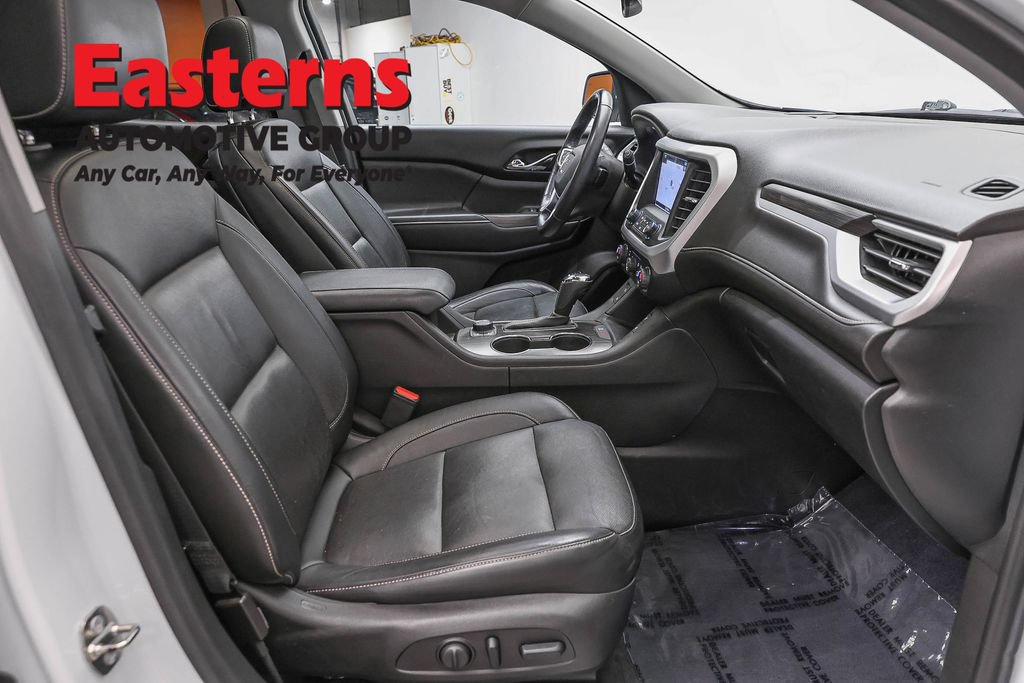 Used 2018 GMC Acadia SLT AWD/4WD image 32