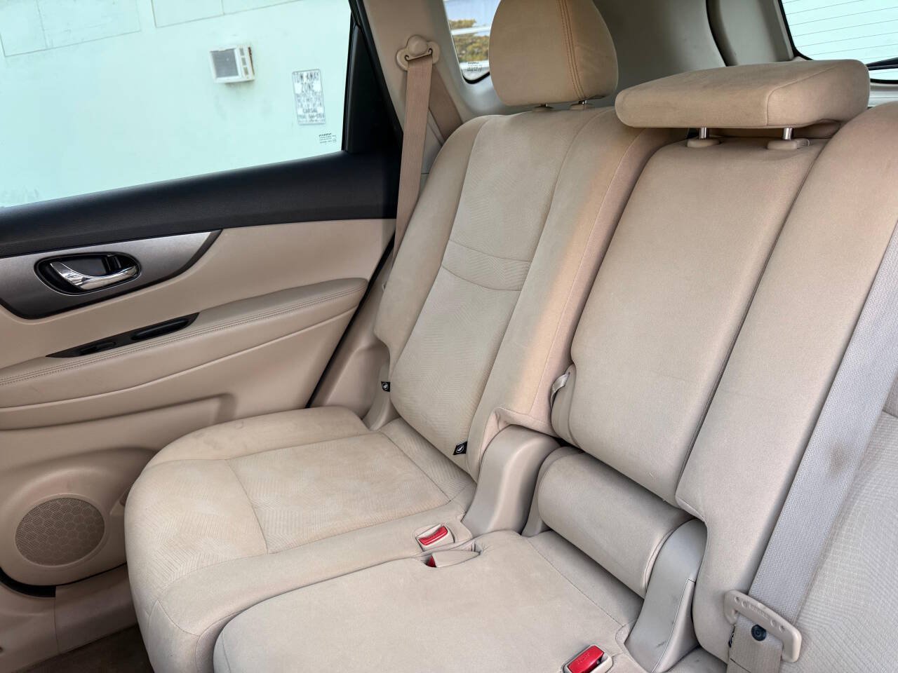 Used 2015 Nissan Rogue SV FWD image 20