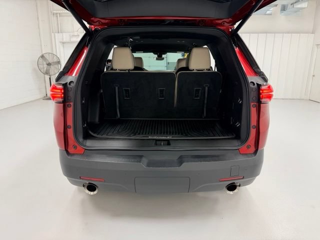 Certified 2023 Chevrolet Traverse LT w/ LT Premium Package FWD image 28