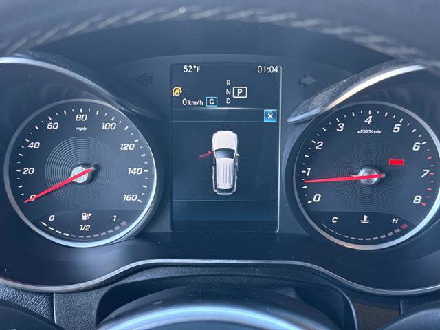 Used 2021 Mercedes-Benz GLC 300 4MATIC image 27