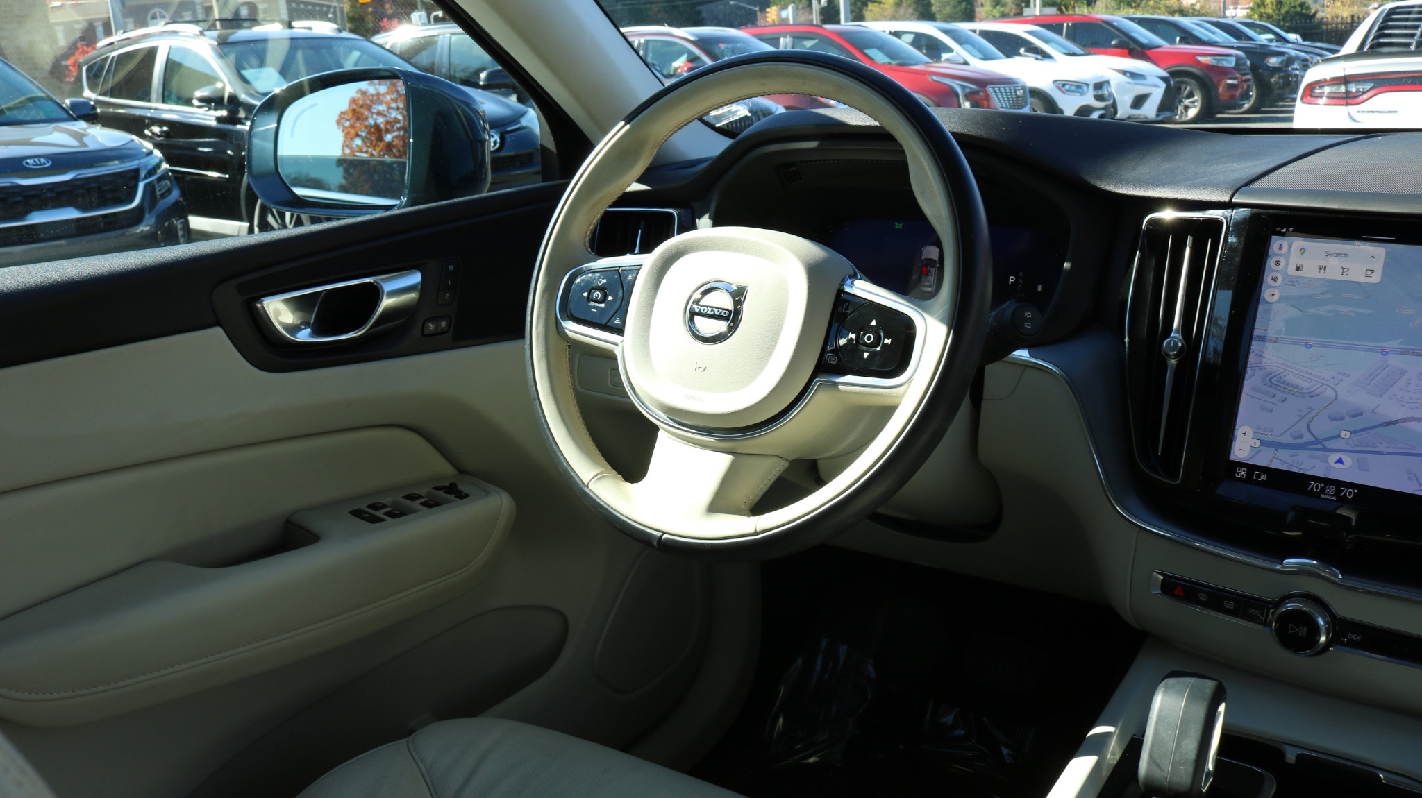 Used 2023 Volvo XC60 B5 Core w/ Protection Package Premier image 21