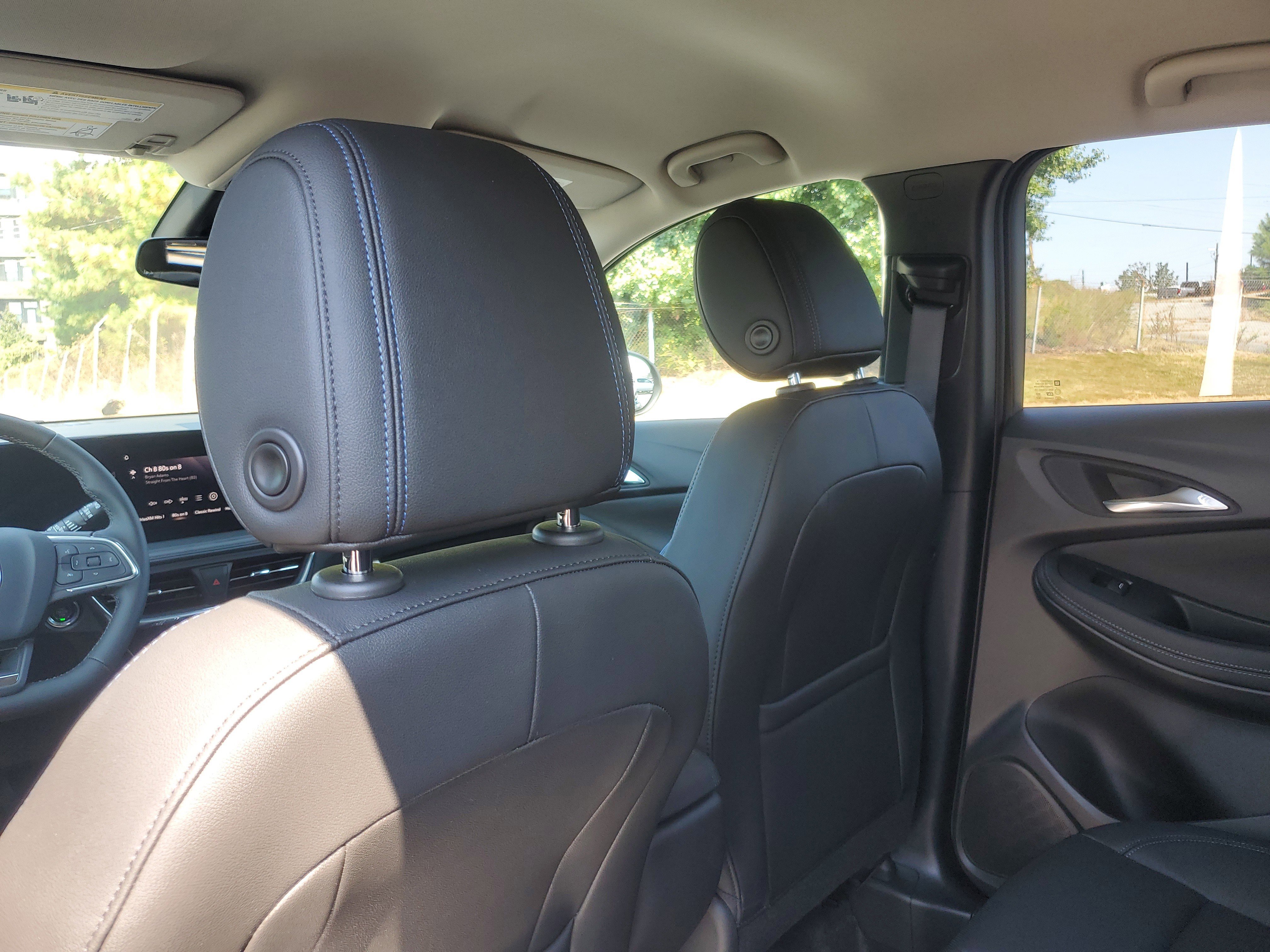 New 2026 Buick Encore GX Sport Touring image 7