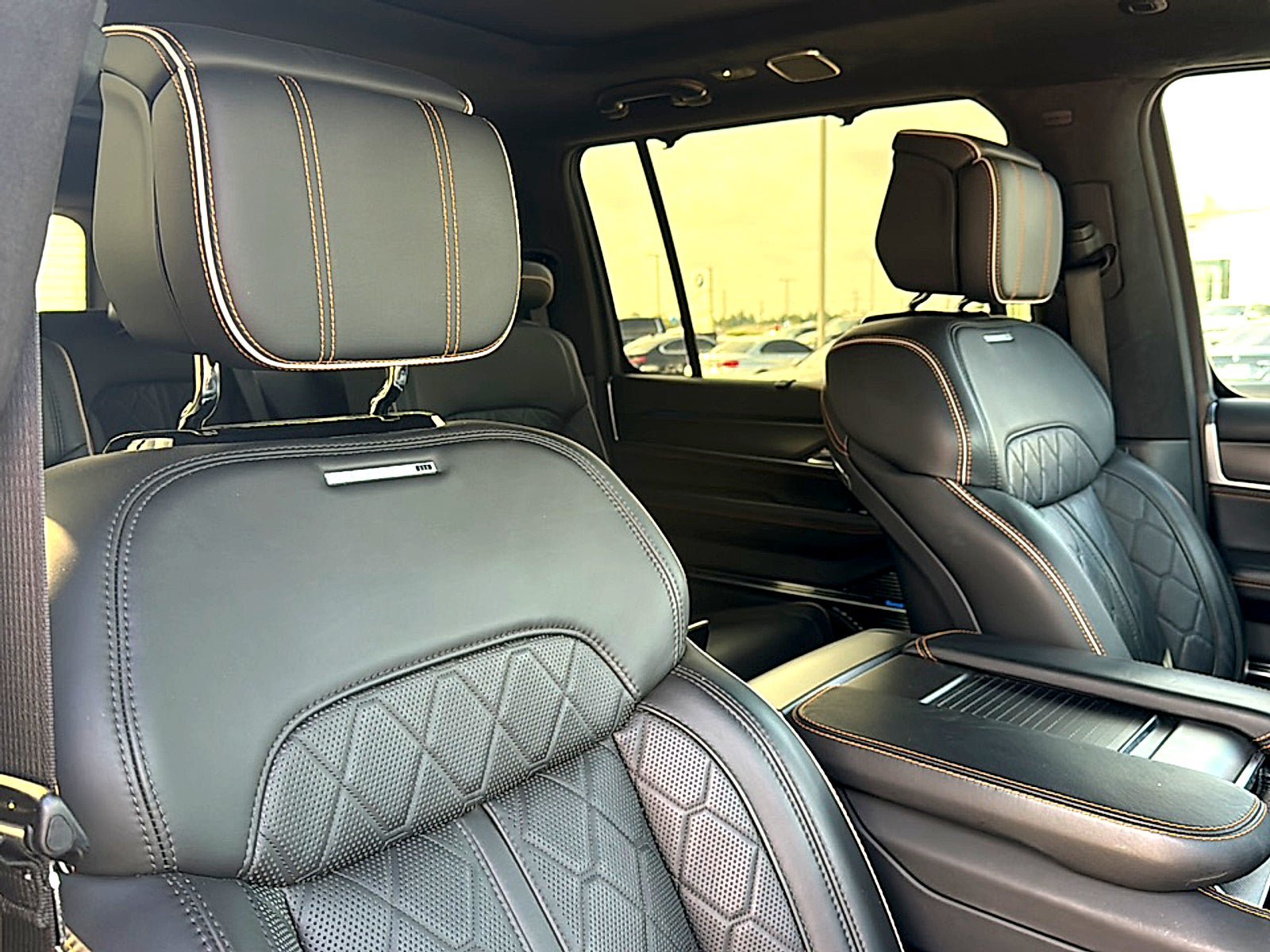 Used 2023 Jeep Grand Wagoneer Series III AWD/4WD image 30