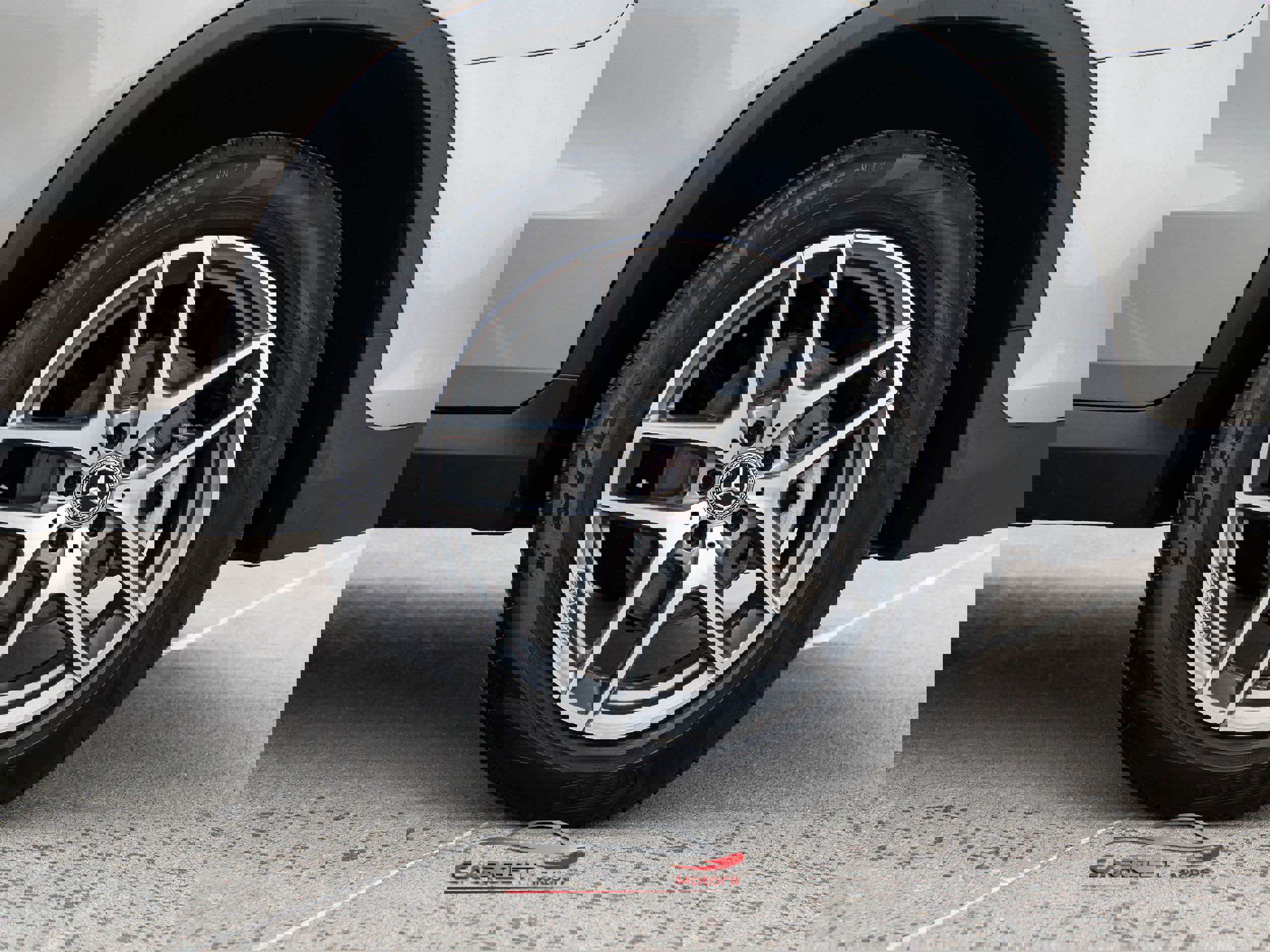 Used 2019 Mercedes-Benz GLC 300 4MATIC image 12