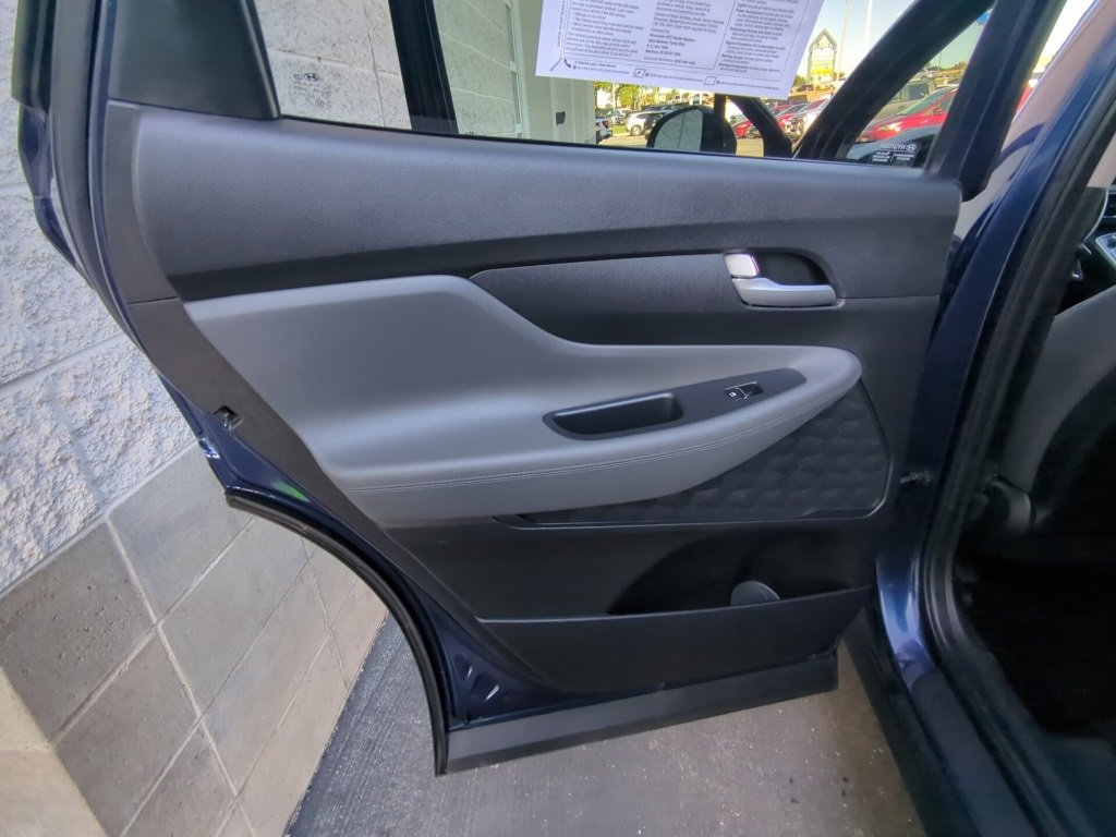 Used 2023 Hyundai Santa Fe SEL image 12