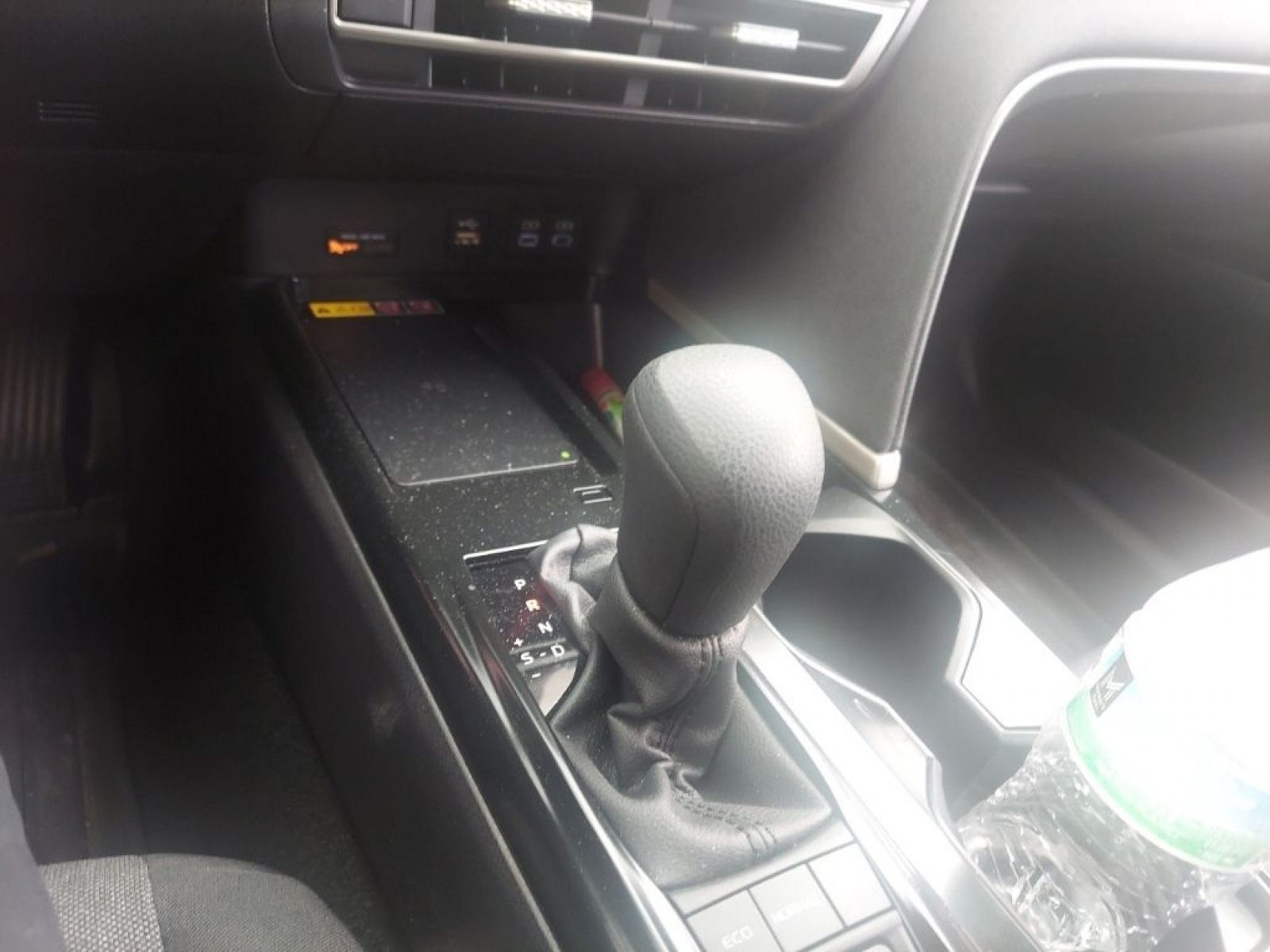 Used 2025 Toyota Camry LE FWD image 11