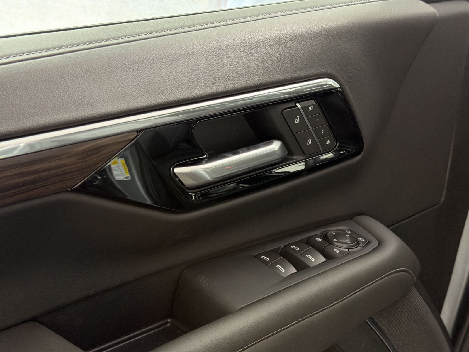 New 2026 Chevrolet Suburban LT w/ Advanced Technology Package AWD/4WD image 15