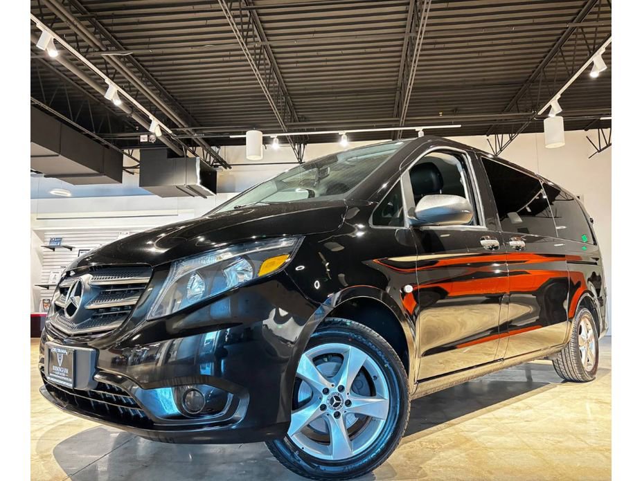 Used 2019 Mercedes-Benz Metris Passenger image 1