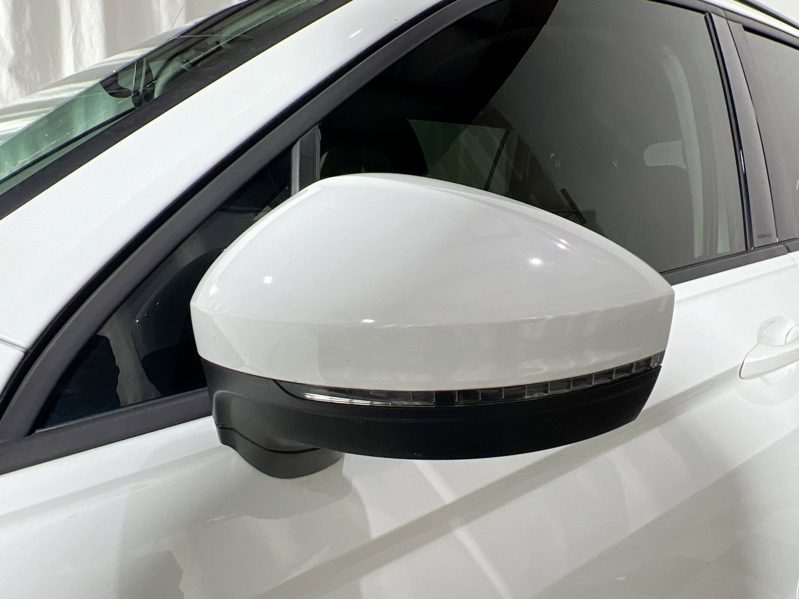 Used 2021 Volkswagen Tiguan S image 14