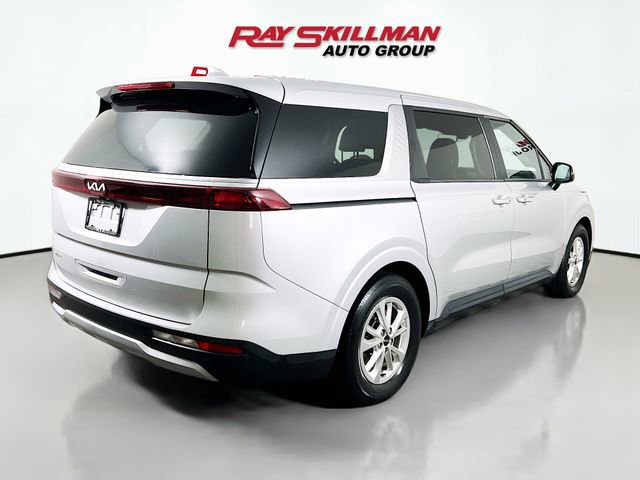 Used 2023 Kia Carnival LX image 7
