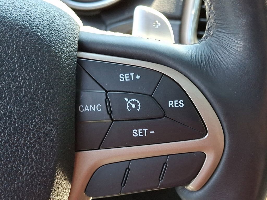 Used 2015 Jeep Grand Cherokee Limited w/ Luxury Group II AWD/4WD image 23
