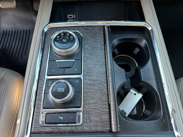 Used 2019 Ford Expedition Limited image 37