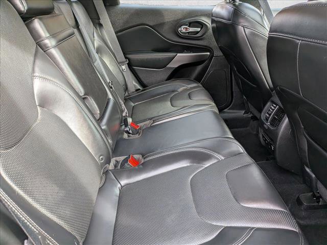 Used 2019 Jeep Cherokee Limited w/ Technology Group image 21