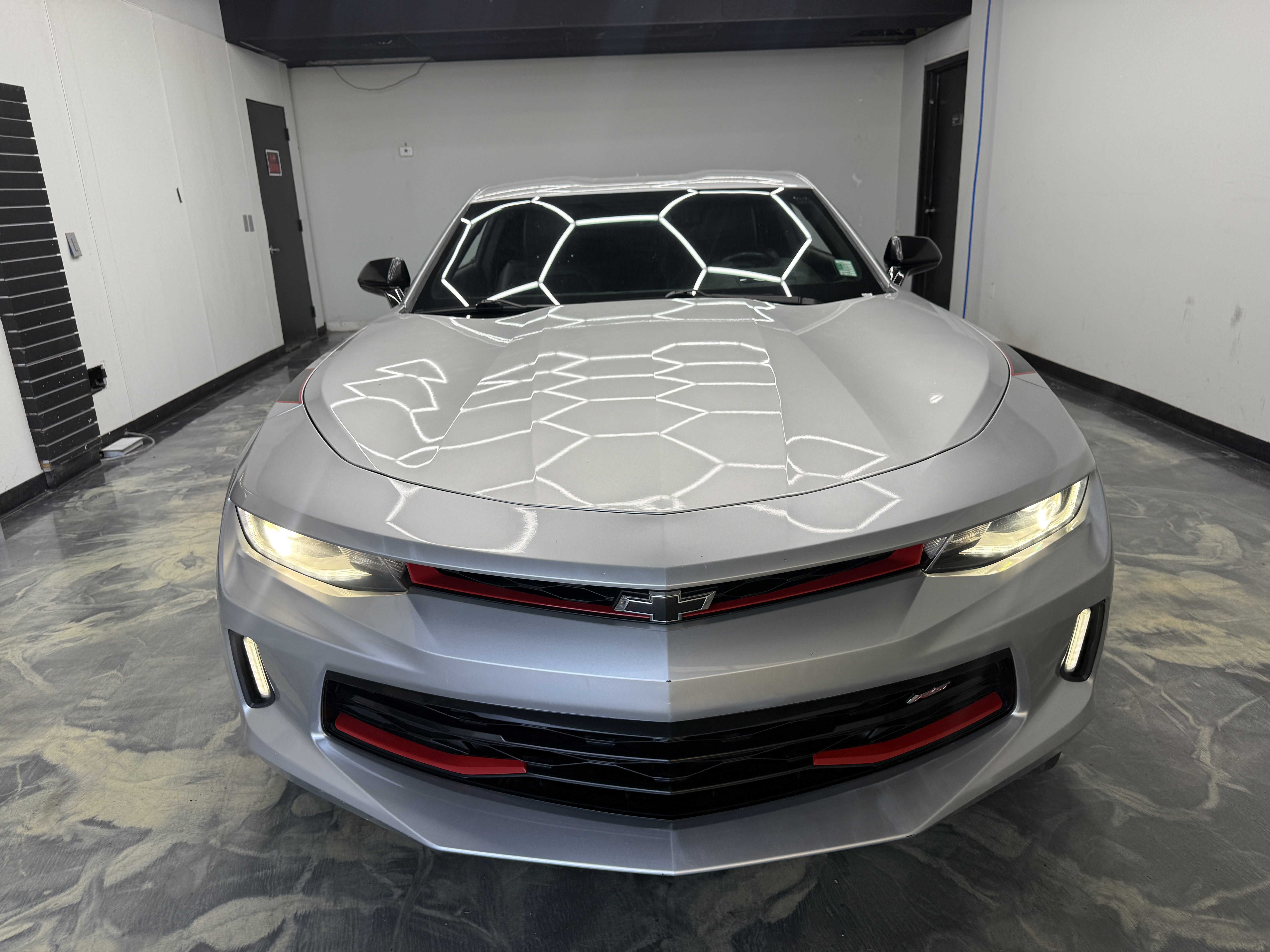 Used 2017 Chevrolet Camaro LT RWD image 5