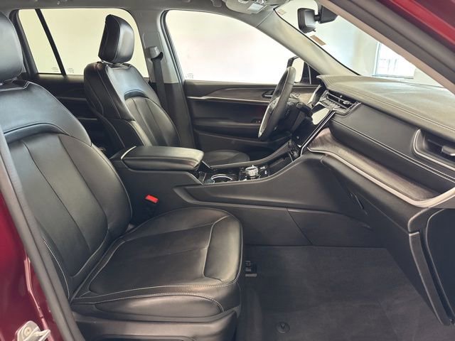 Used 2023 Jeep Grand Cherokee Limited w/ Trailer Tow Prep Group (B) image 25