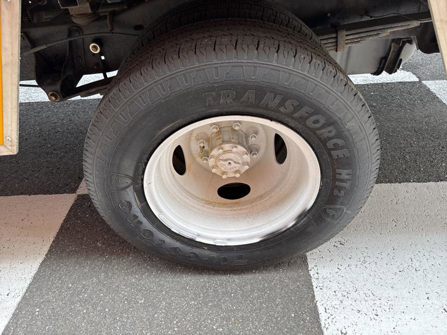 Used 2019 Ford E-350 and Econoline 350 Super Duty image 25