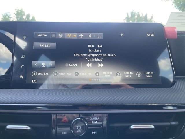 New 2025 Nissan Kicks SR image 20