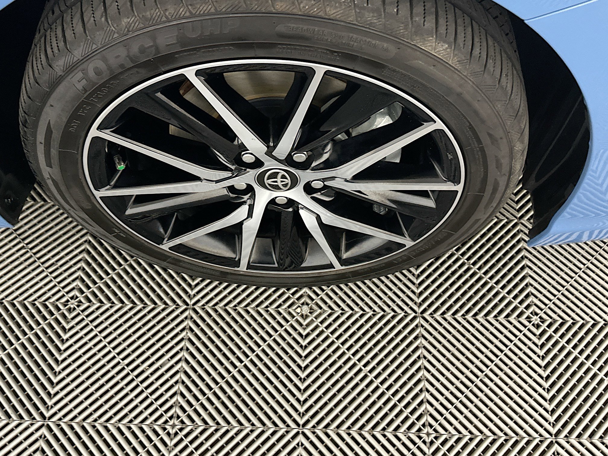 Used 2024 Toyota Camry SE image 11