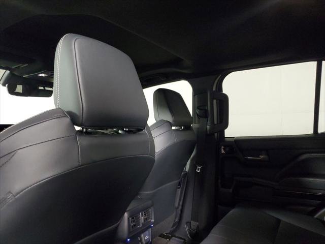 Used 2025 Toyota 4Runner Limited image 13