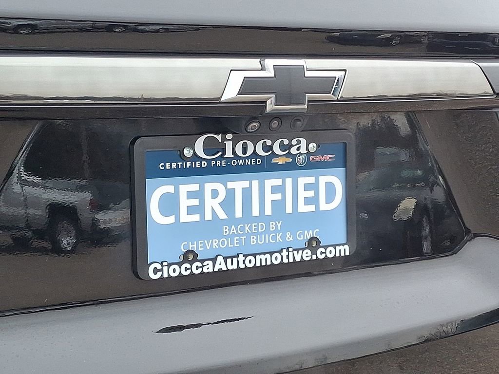 Used 2023 Chevrolet Traverse RS image 33